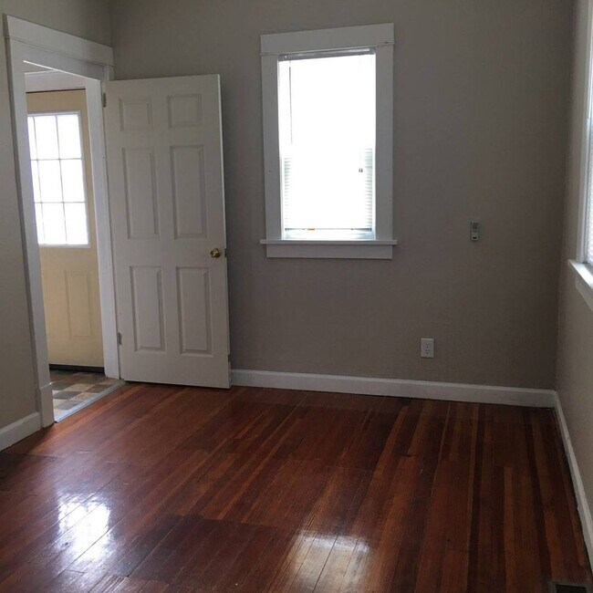4422 9th Ave in Rock Island, IL - Building Photo - Building Photo