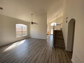 10254 Hopi Ln in Goodyear, AZ - Building Photo - Building Photo