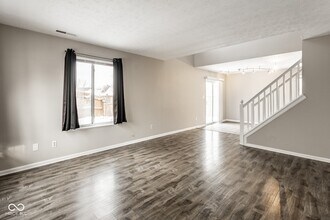 700 Mountain Pine Dr in Greenwood, IN - Building Photo - Building Photo