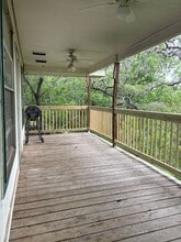 163 Oak Ridge Trail in Lakehills, TX - Building Photo - Building Photo