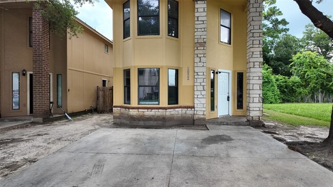 3032 La Estancia Ln in Houston, TX - Building Photo - Building Photo
