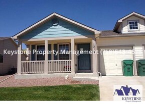 1319 Silver Hawk Ct in Pueblo, CO - Building Photo