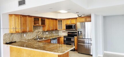 2017 S Ocean Dr, Unit 1408 in Hallandale Beach, FL - Building Photo - Building Photo