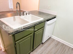 12135 Salemtown Dr in Woodbridge, VA - Building Photo - Building Photo