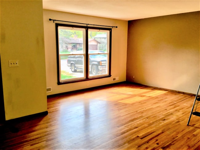 7039 142nd St in Apple Valley, MN - Building Photo - Building Photo