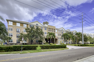 Villa Sonoma At International Plaza in Tampa, FL - Building Photo - Primary Photo