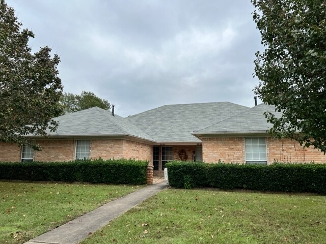 6222 Summerhill Pl in Texarkana, TX - Building Photo