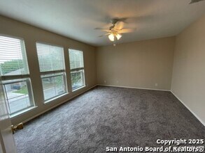 1114 Coral Bay in San Antonio, TX - Building Photo - Building Photo