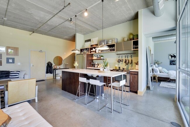 345 N 6th Ave in Minneapolis, MN - Building Photo - Building Photo