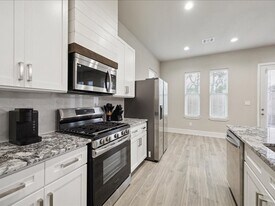 2329 Paul Quinn St in Houston, TX - Building Photo