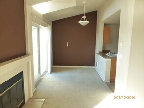 3809 131st Ln SE in Bellevue, WA - Building Photo - Building Photo