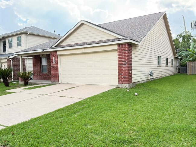 10322 Ravenwood View Ln in Houston, TX - Building Photo - Building Photo