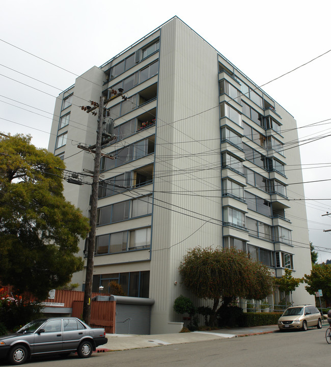 Berkeley Town House in Berkeley, CA - Foto de edificio - Building Photo