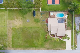 1300 NW 122nd Ave in Plantation, FL - Building Photo - Building Photo