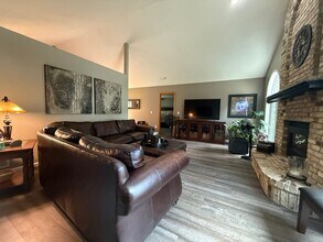 9343 Hillside Trail S in Cottage Grove, MN - Building Photo - Building Photo