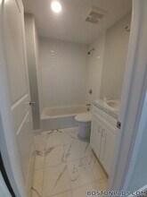 334 Warren St in Boston, MA - Building Photo - Building Photo