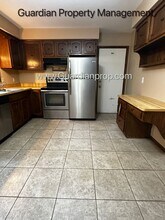 309 5th St SE in Minneapolis, MN - Foto de edificio - Building Photo