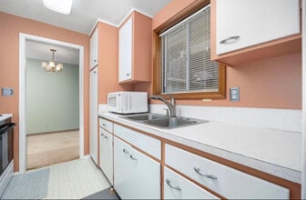 2112 Trippe St in Richland, WA - Foto de edificio - Building Photo