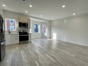 89 Orleans St, Unit 3 in Boston, MA - Building Photo - Building Photo