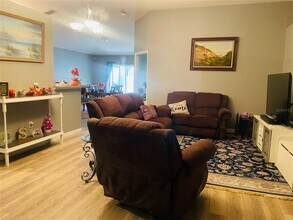 10006 Dean Chase Blvd in Orlando, FL - Building Photo - Building Photo