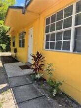 522 NW 13th Ave in Fort Lauderdale, FL - Building Photo - Building Photo