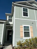 3992 Vlg Vw Ln in Orange Park, FL - Building Photo