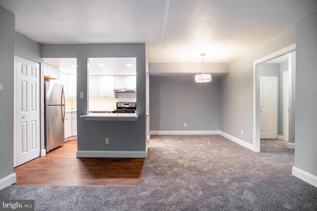 188 Old Forge Crossing in Devon, PA - Building Photo - Building Photo