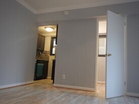 2141 I St NW, Unit 601 in Washington, DC - Building Photo