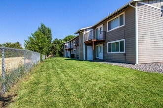 331 Boardman Ave NW in Boardman, OR - Building Photo - Building Photo