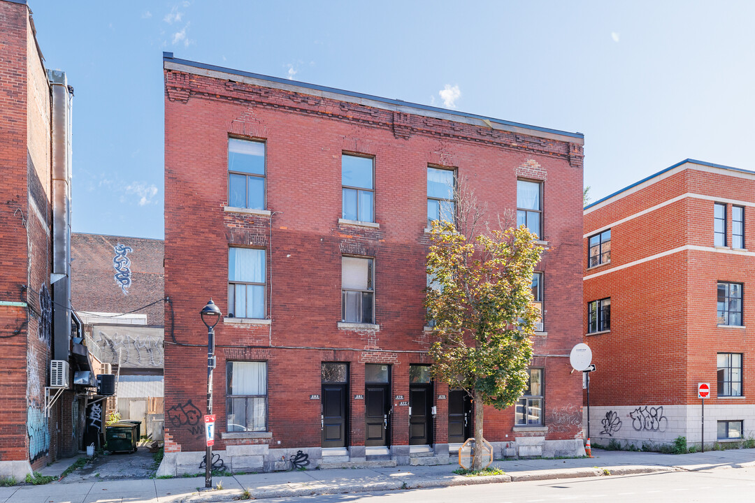 277 Charlevoix Rue in Montréal, QC - Building Photo