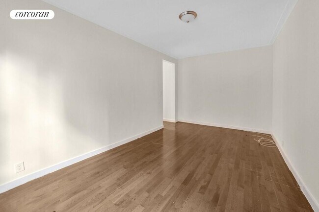 330 E 52nd St in New York, NY - Building Photo - Building Photo