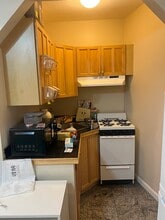 38 Hemenway St, Unit 45 in Boston, MA - Foto de edificio - Building Photo