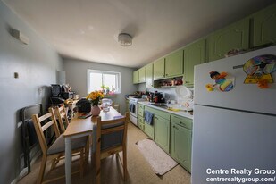 14 Bryon Rd, Unit 6 in Boston College, MA - Building Photo