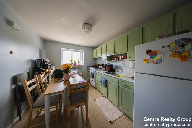 14 Bryon Rd, Unit 6