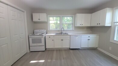 3901 Newson Rd SW in Huntsville, AL - Building Photo - Building Photo