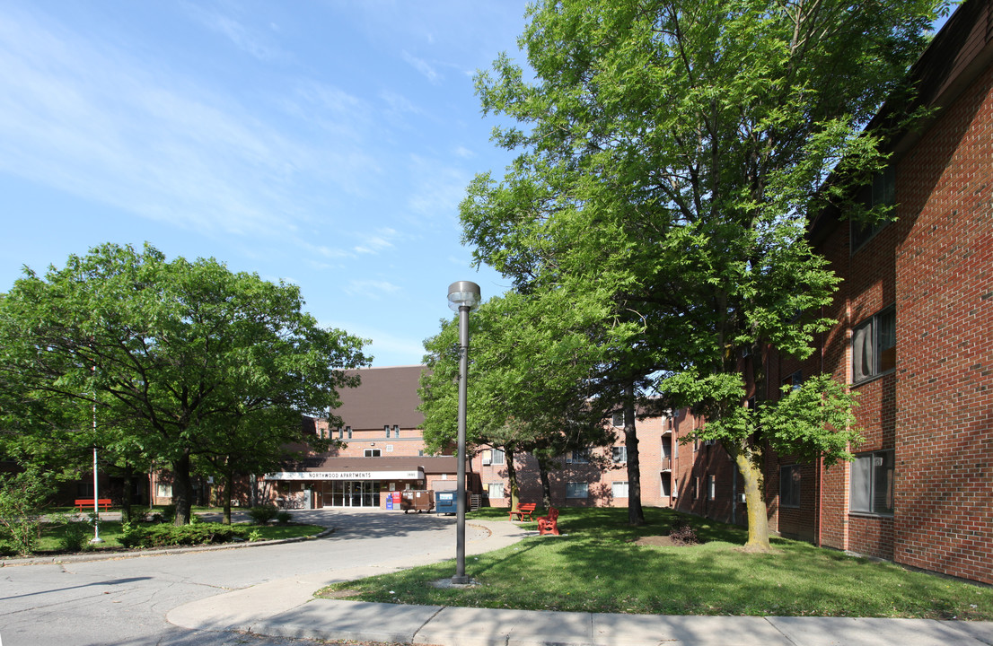 Northwood Apartments in Toronto, ON - Building Photo