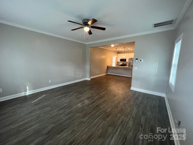 1086 20th St NE in Hickory, NC - Building Photo - Building Photo