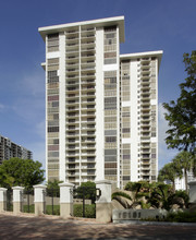 Tower at Biscayne Cove in Aventura, FL - Building Photo - Building Photo