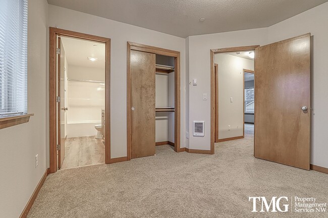 3310 Lewis Ln in Washougal, WA - Building Photo - Building Photo