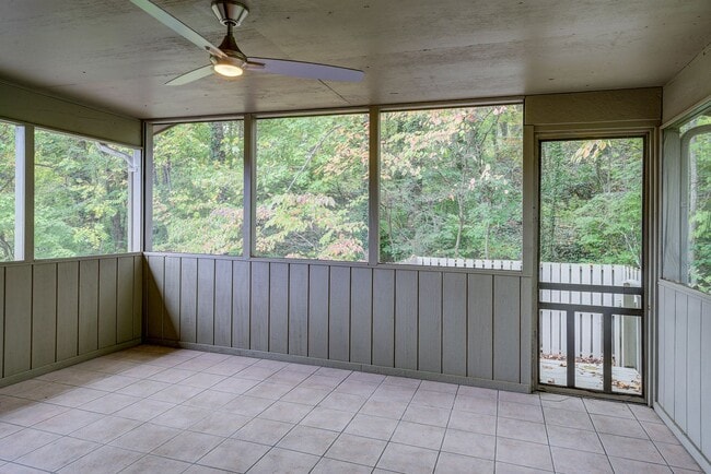 1312 N Barton St in Johnson City, TN - Building Photo - Building Photo