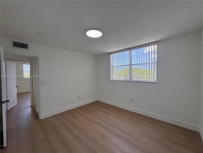 1820 N Lauderdale Ave, Unit 3407 in North Lauderdale, FL - Building Photo - Building Photo