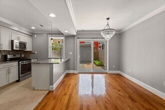 1226 Carrollsburg Pl SW in Washington, DC - Building Photo - Building Photo