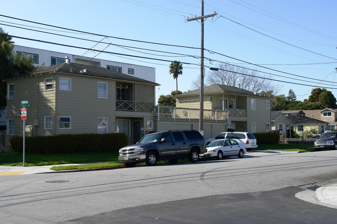 403 Vera Ave in Redwood City, CA - Foto de edificio