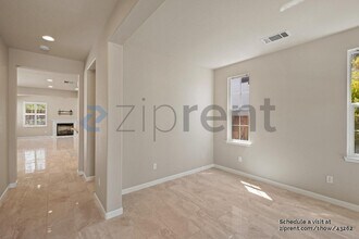 5023 Queensbury Way in San Ramon, CA - Building Photo - Building Photo