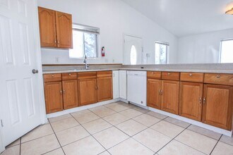 1950 Emerald Dr-Unit -House in Prescott, AZ - Building Photo - Building Photo