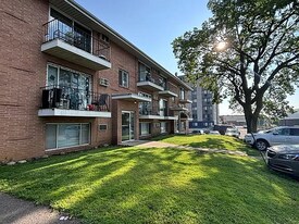 1321 Division St in Hopkins, MN - Building Photo