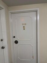 999 Brickell Bay Dr in Miami, FL - Building Photo
