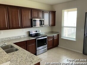 10606 Rayburn Lndg in San Antonio, TX - Building Photo - Building Photo