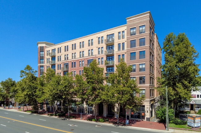 The Spectrum in Falls Church, VA - Building Photo - Building Photo