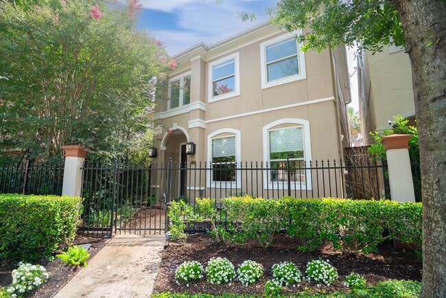 property at 5512 Val Verde St
